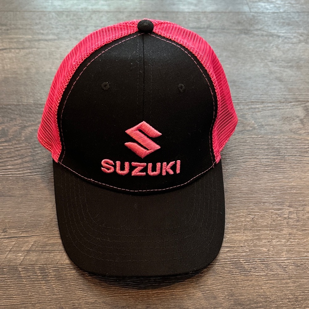 Suzuki Women's Hot Pink/Black Mesh Trucker‎ Baseball Cap